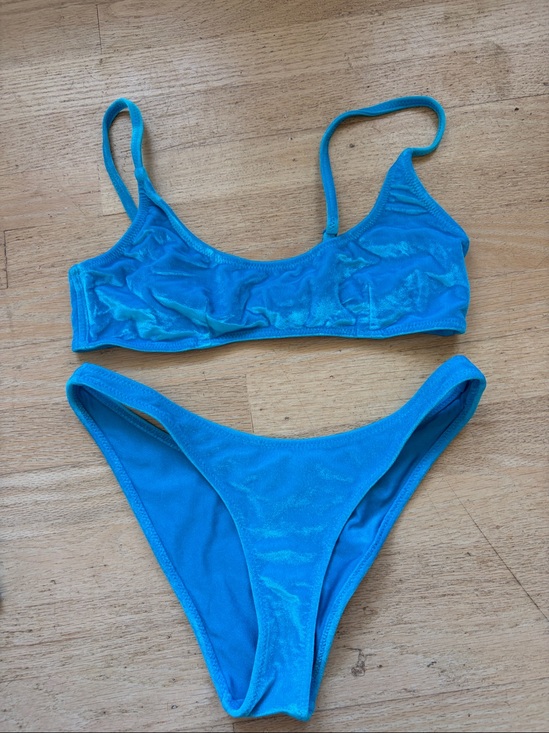 triangl swimwear Other - Triangl Turquoise Blue Velvet Bikini size small